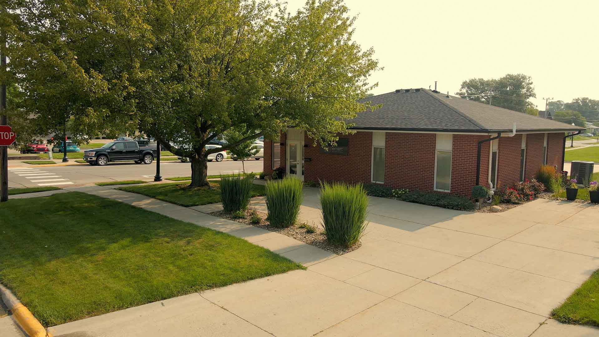 exterior photo of Van Hemert Family Dentistry in Newton, Iowa